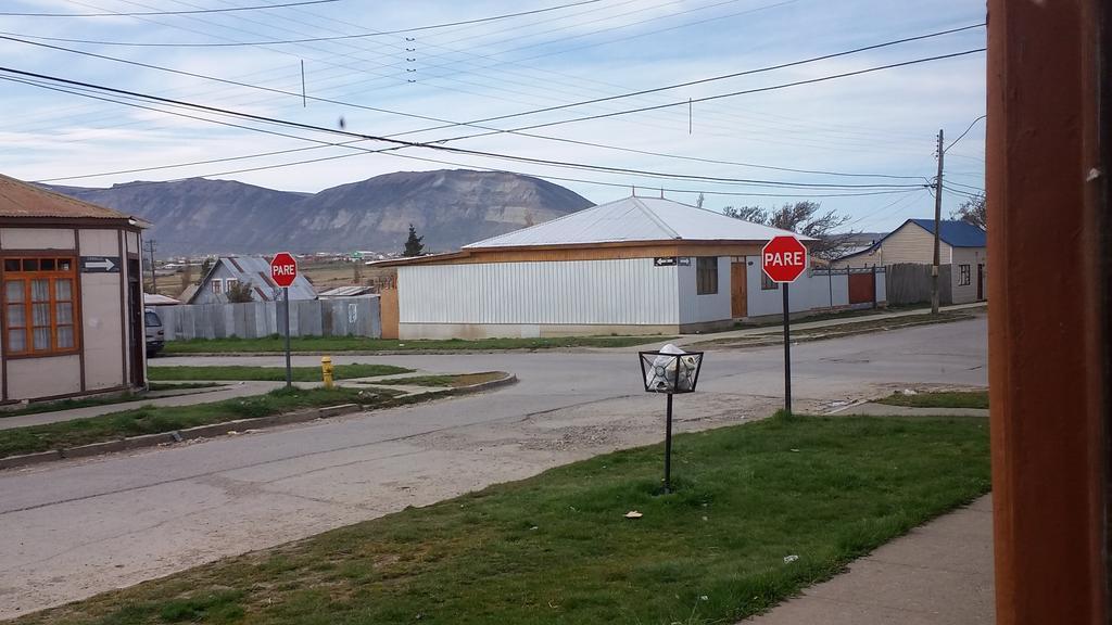 Hostal Yemel Puerto Natales Dış mekan fotoğraf